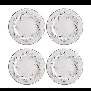 Set of 4 PFALTZGRAFF Winterberry Salad Dessert Plate
